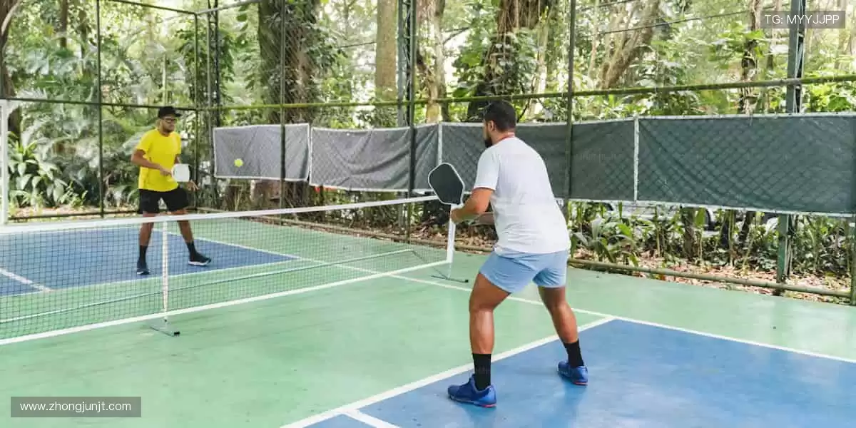 📺高清直播，零时差狂欢！锁定屏幕，不错过每一个绝杀瞬间！